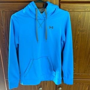 💙 Under Armour hoodie 💙